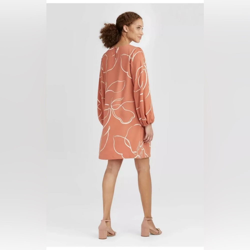 Long sleeve abstract dress